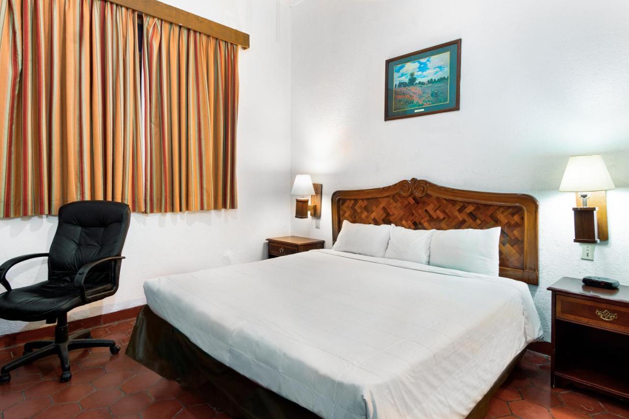 Hotel Urdinola Saltillo Extérieur photo