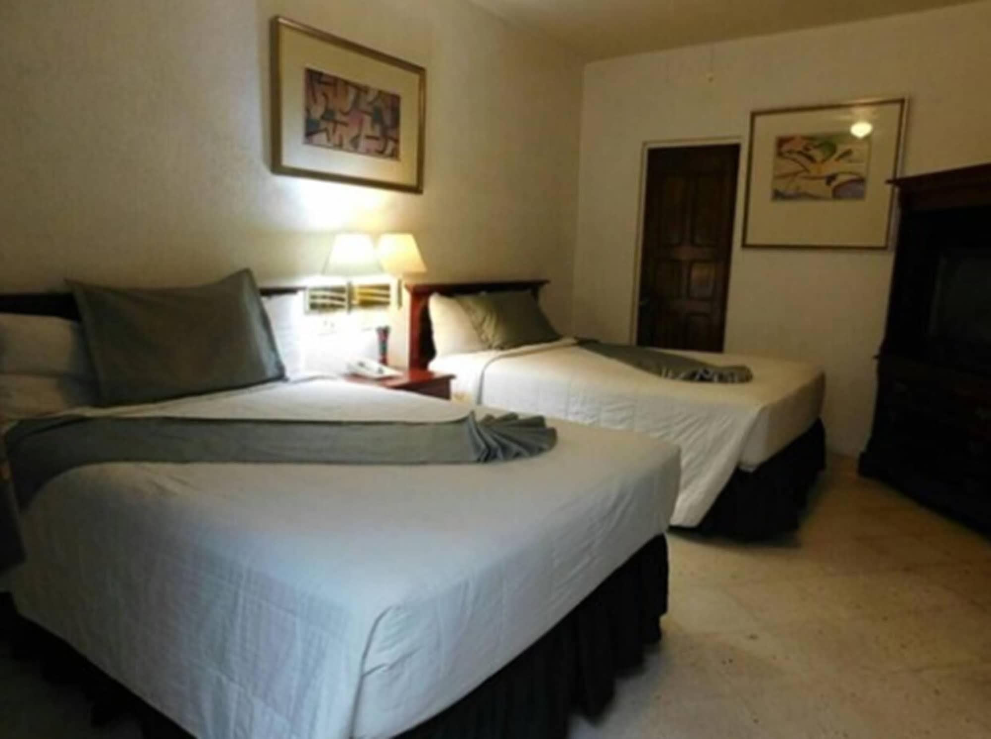Hotel Urdinola Saltillo Extérieur photo