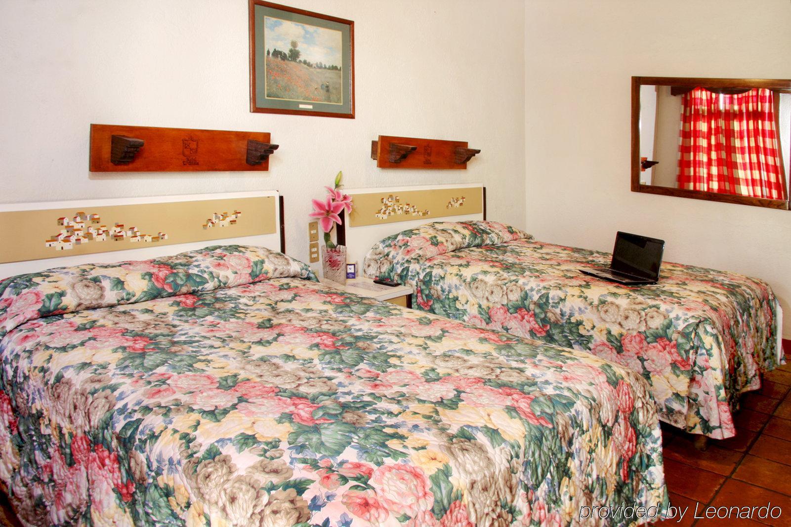 Hotel Urdinola Saltillo Chambre photo