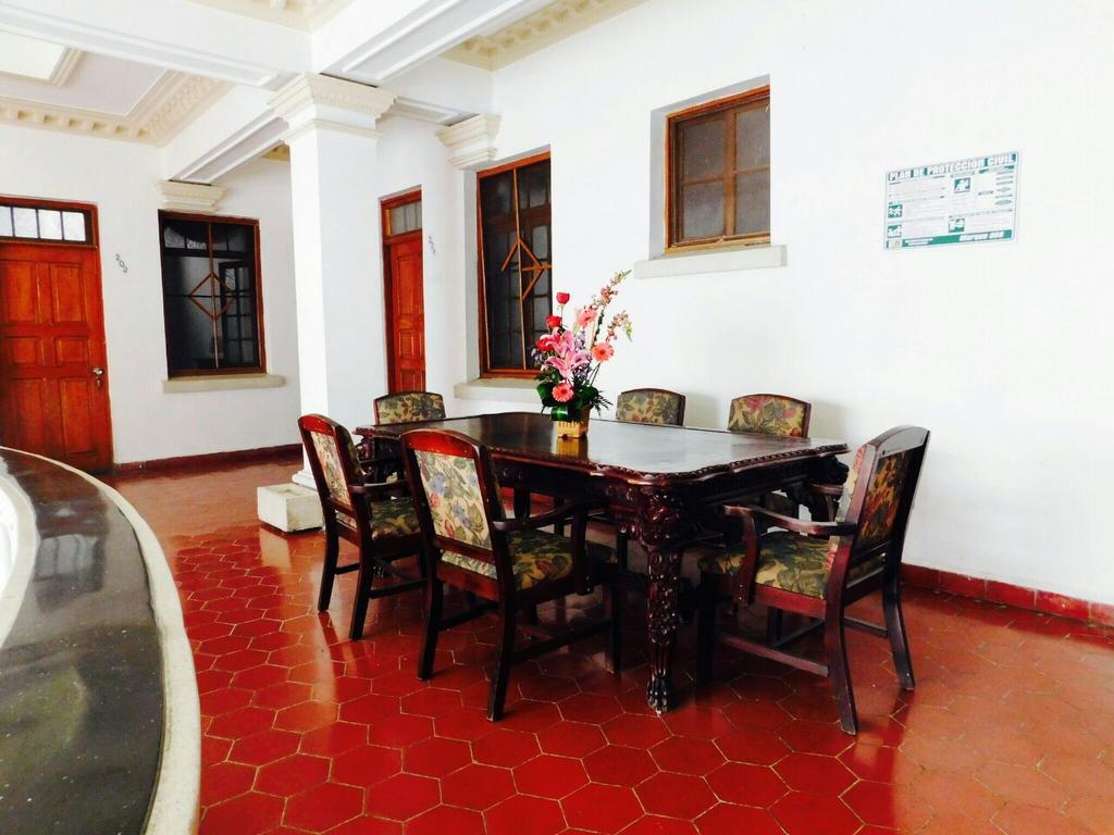 Hotel Urdinola Saltillo Extérieur photo
