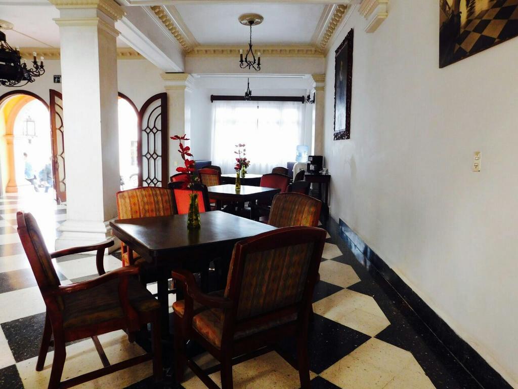 Hotel Urdinola Saltillo Extérieur photo