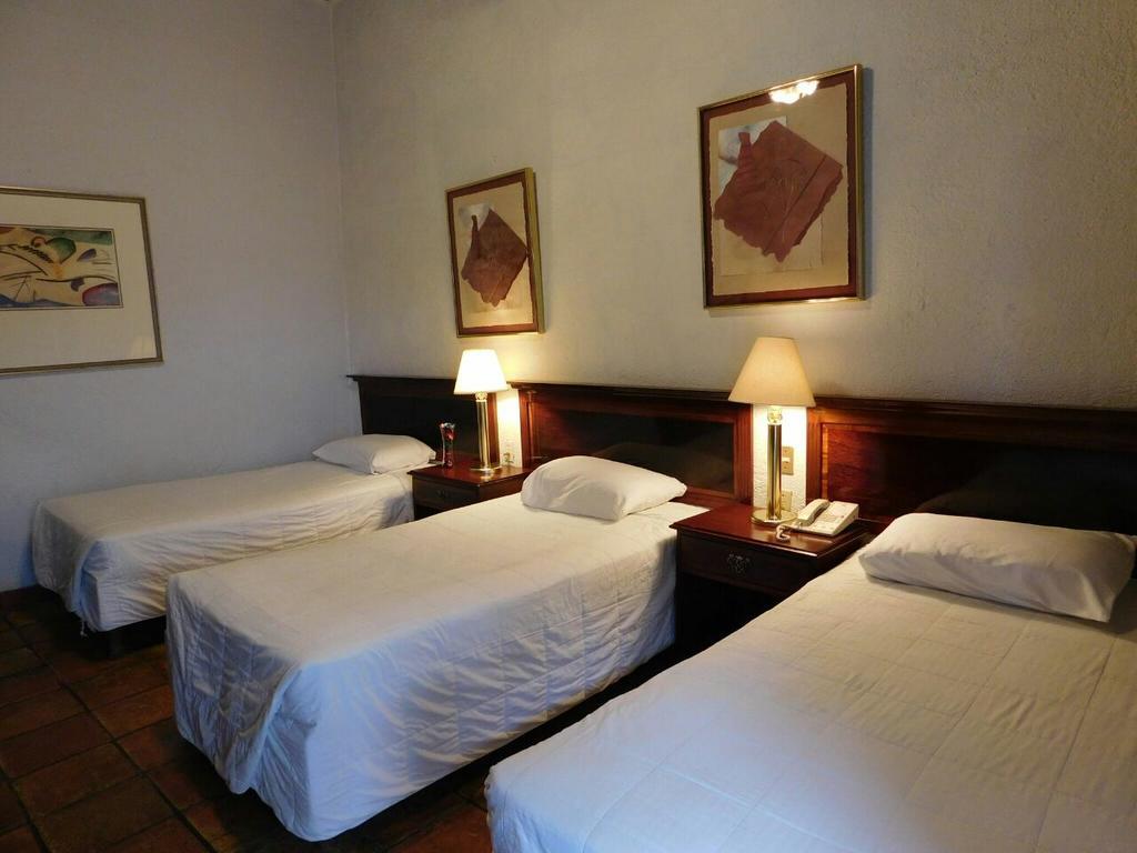 Hotel Urdinola Saltillo Extérieur photo